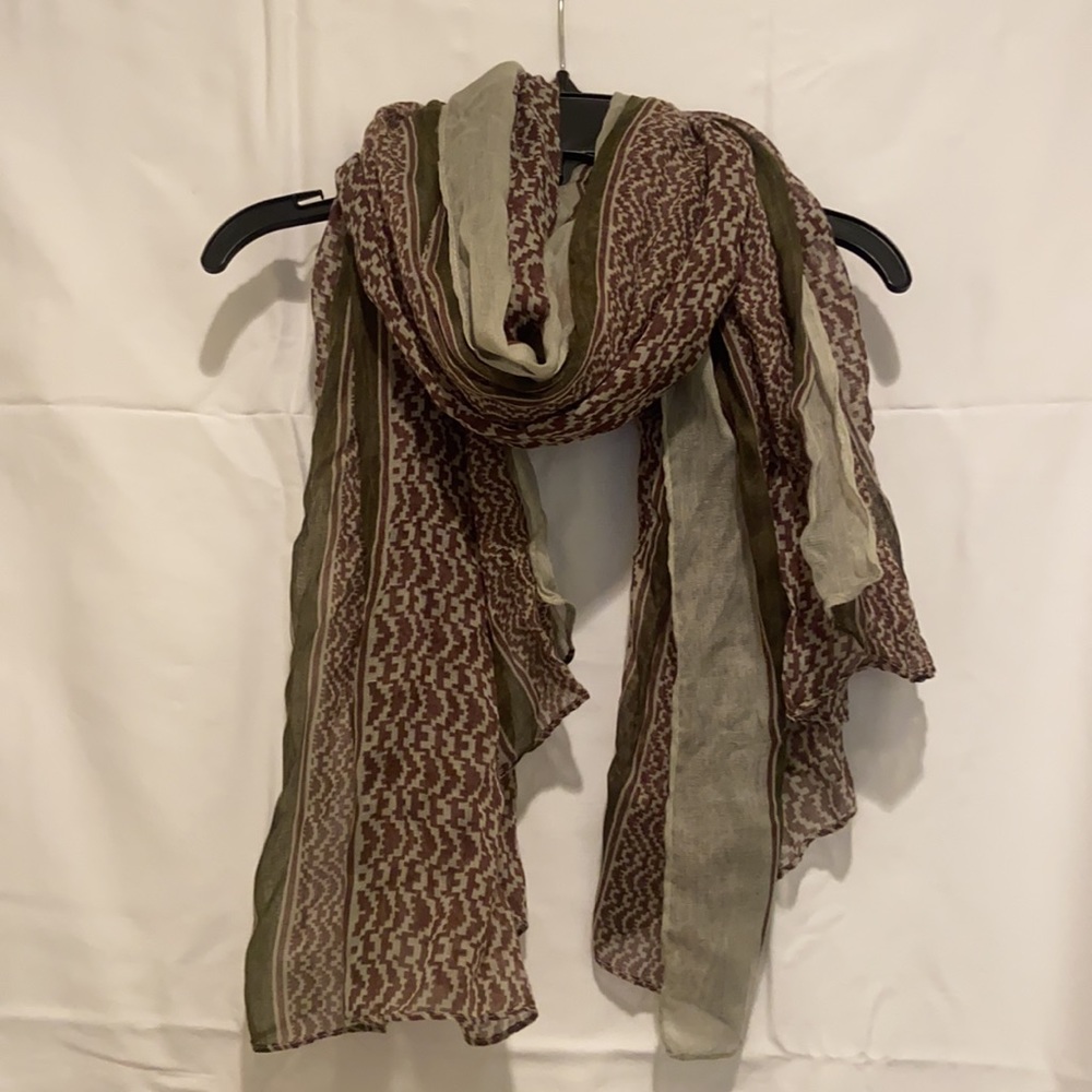 Printed scarf